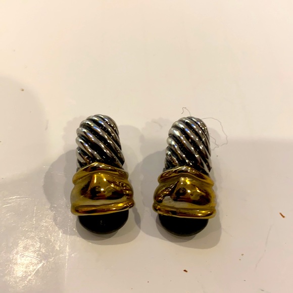 COSTUME CLUP ON EARRINGS DESIGHNER LOOK SILVER AND GOLD TONE BLACK STONE - Picture 3 of 8